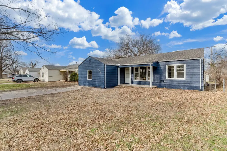 508 W Carlyle St, Wichita, KS 67217 - Image #2