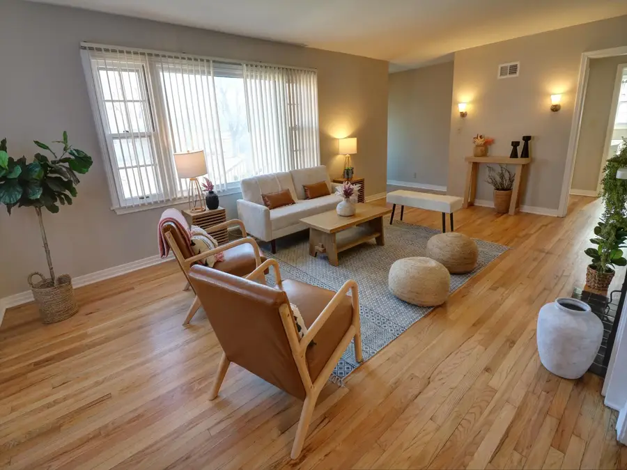 805 Columbus Ave, Newton, KS 67114 - Image #3