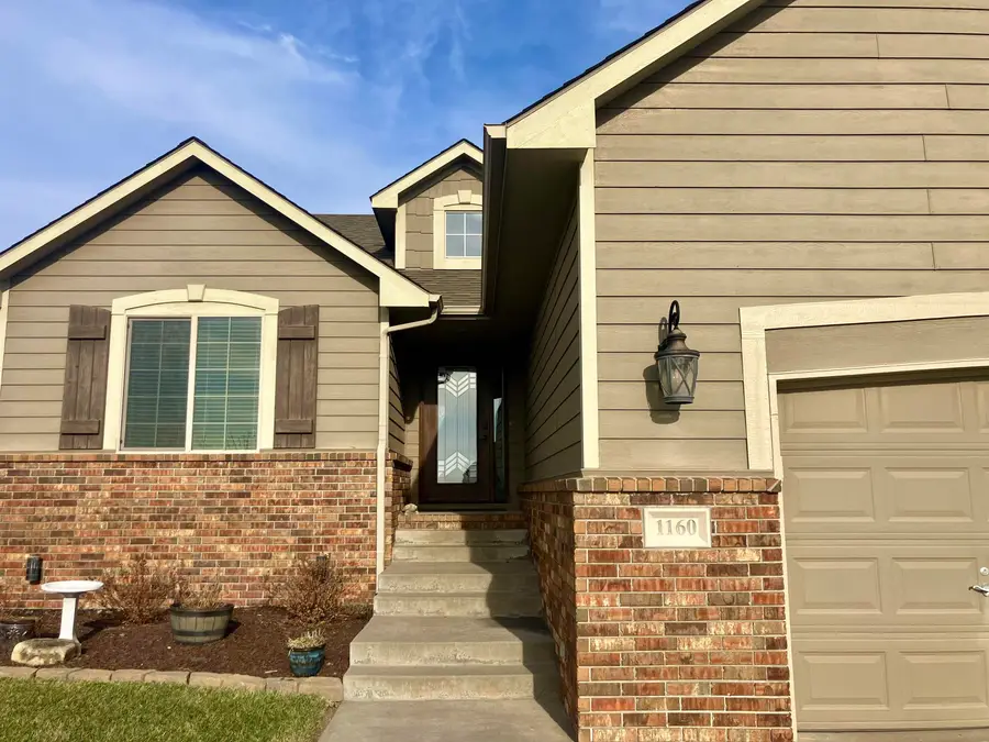 1160 N Countrywalk Ct, Rose Hill, KS 57133 - Image #3