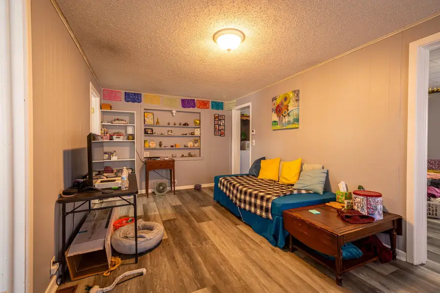 518 W 6th St, Concordia, KS 66901 - Image #3