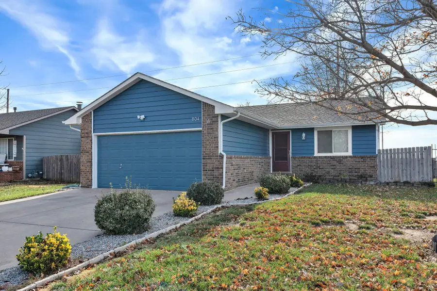 804 N Sunrise Cir, Goddard, KS 67052-8500 - Image #2