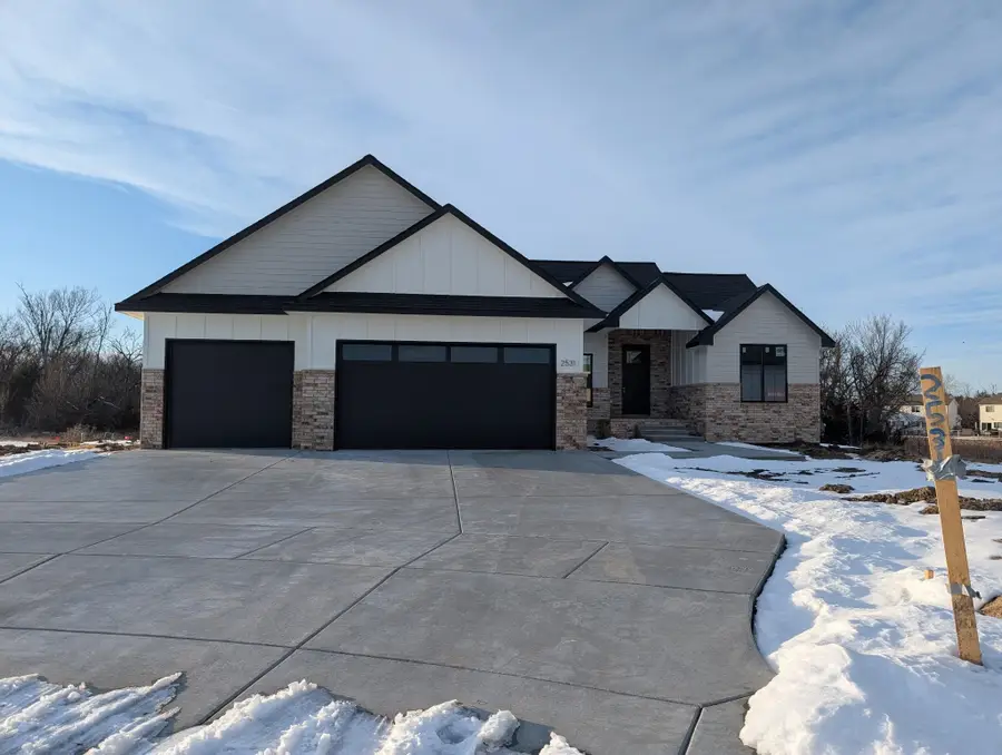 2531 S Clear Creek St, Wichita, KS 67230 - #3