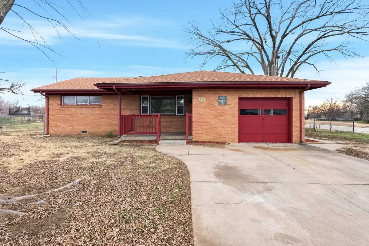 8301 E Morris St, Wichita, KS 67207 - Image #1