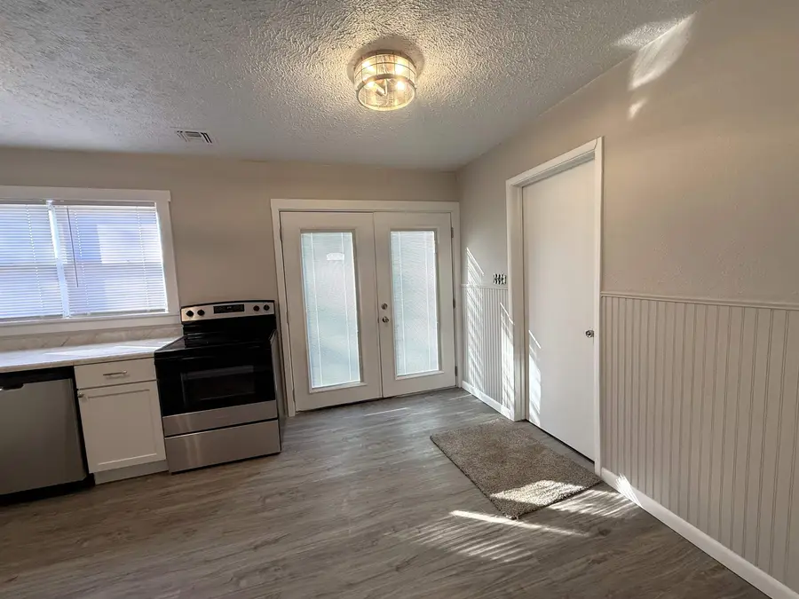 752 Osage Ave, Salina, KS 67401 - Image #3