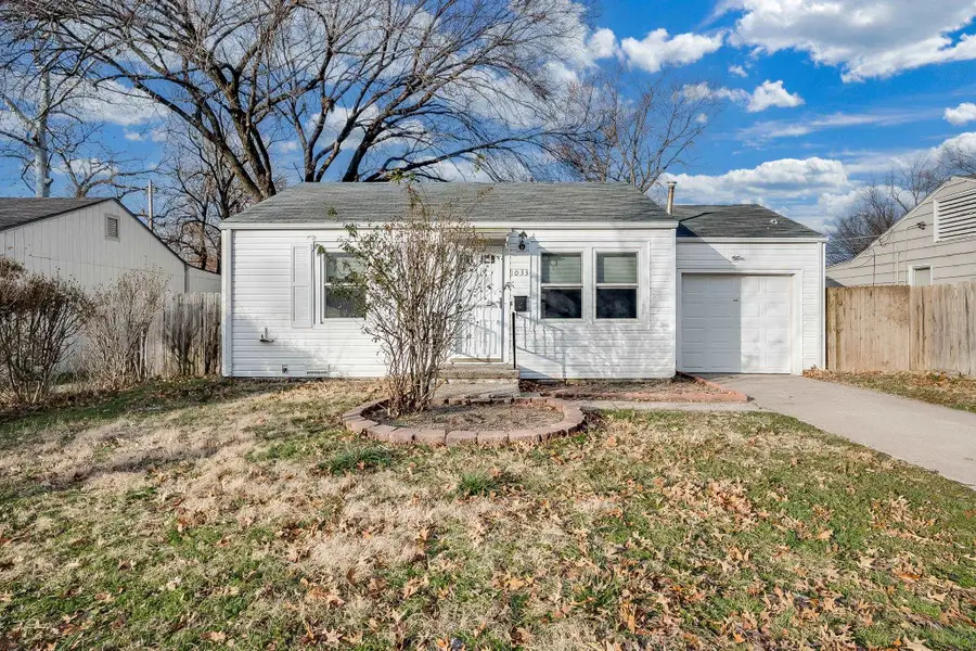 1033 Waverly St, Wichita, KS 67218 - Image #2