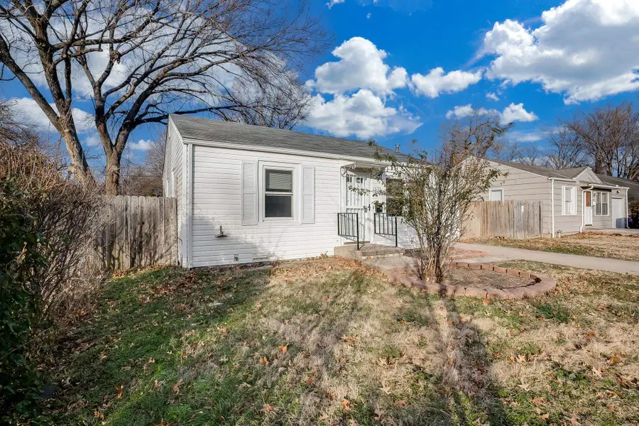1033 Waverly St, Wichita, KS 67218 - Image #3