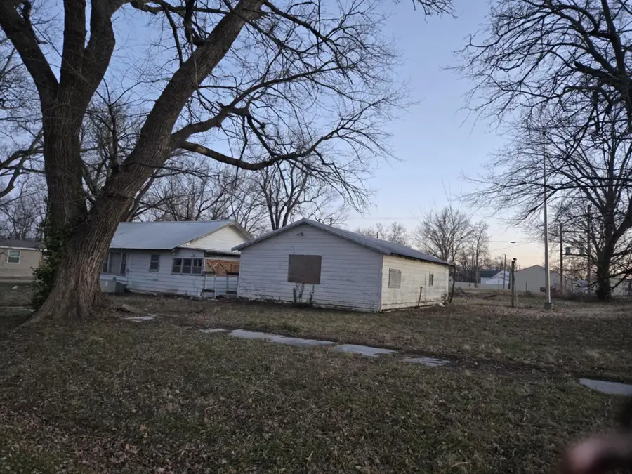 109 N Jackson St, Toronto, KS 66777 - Image #3