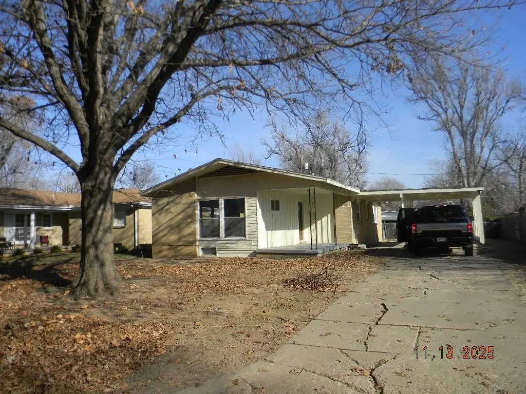 354 N Slade, Haysville, KS 67060 - Image #1