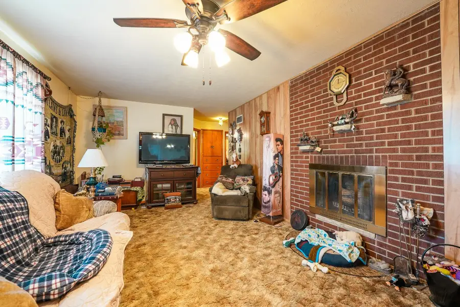 1387 SE Bluestem Rd, El Dorado, KS 67042 - Image #3