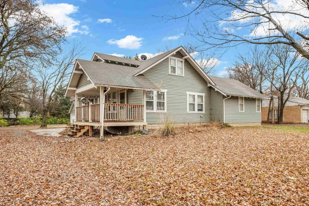 1125 E Broadway St, Newton, KS 67114 - #1