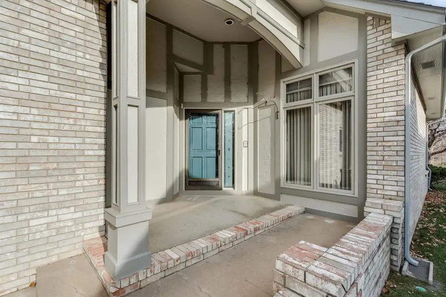 2422 N Morning Dew St, Wichita, KS 67205 - #2