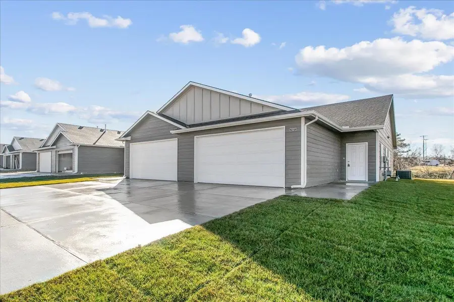 2937 S Bunker Hill Ct., Wichita, KS 67210 - #2