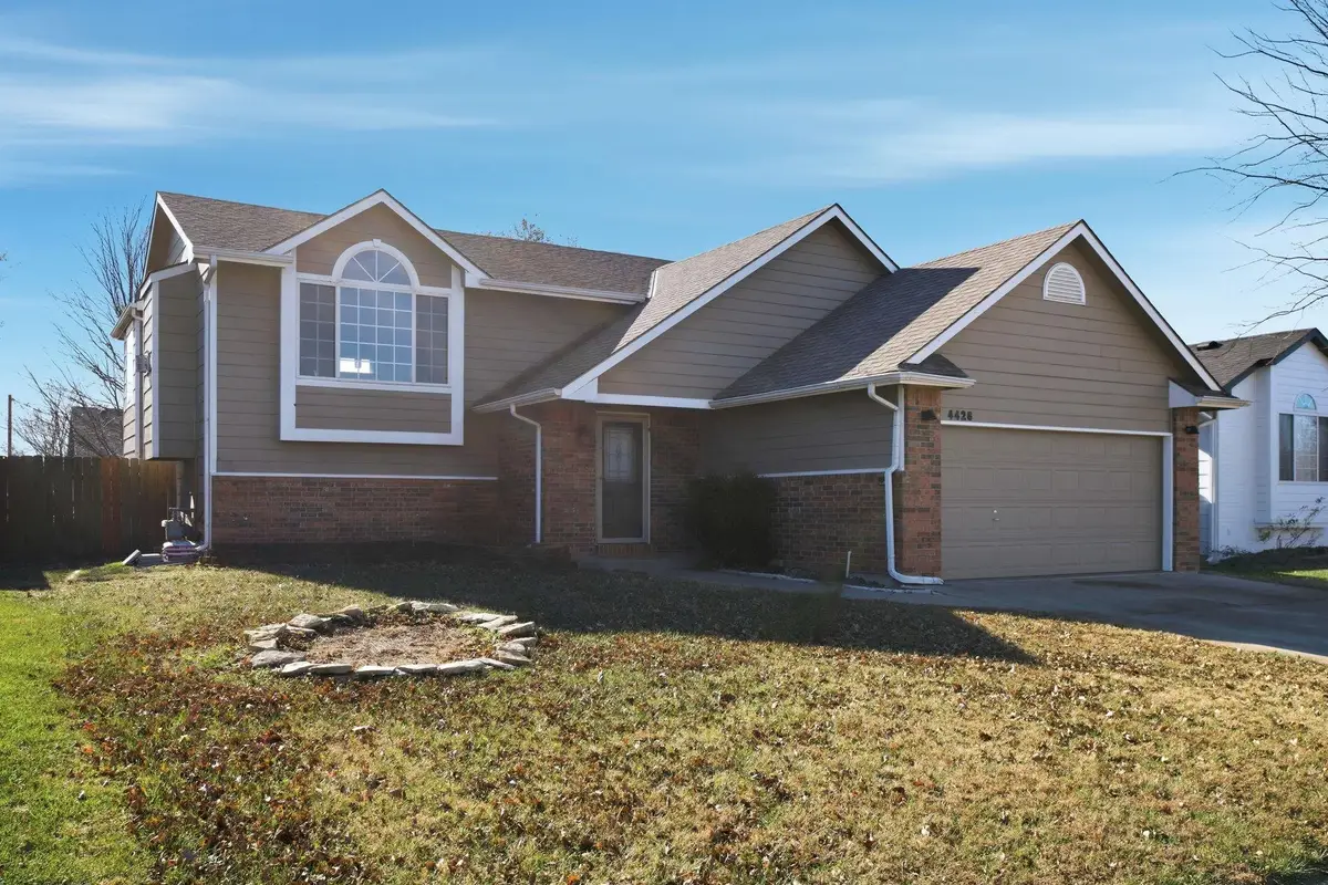 4426 E Falcon St, Wichita, KS 67220-1776 - Image #1