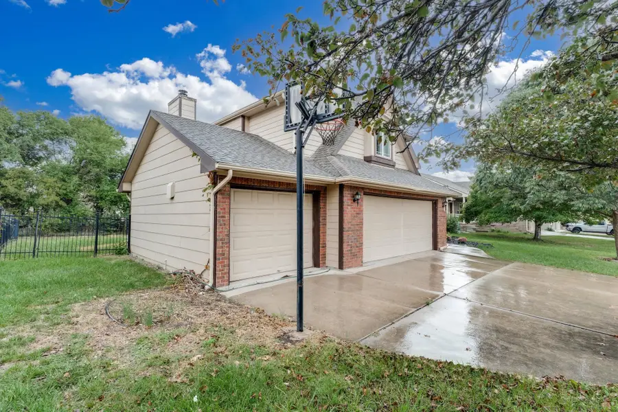 11236 E Killarney Cir, Wichita, KS 67206 - Image #3