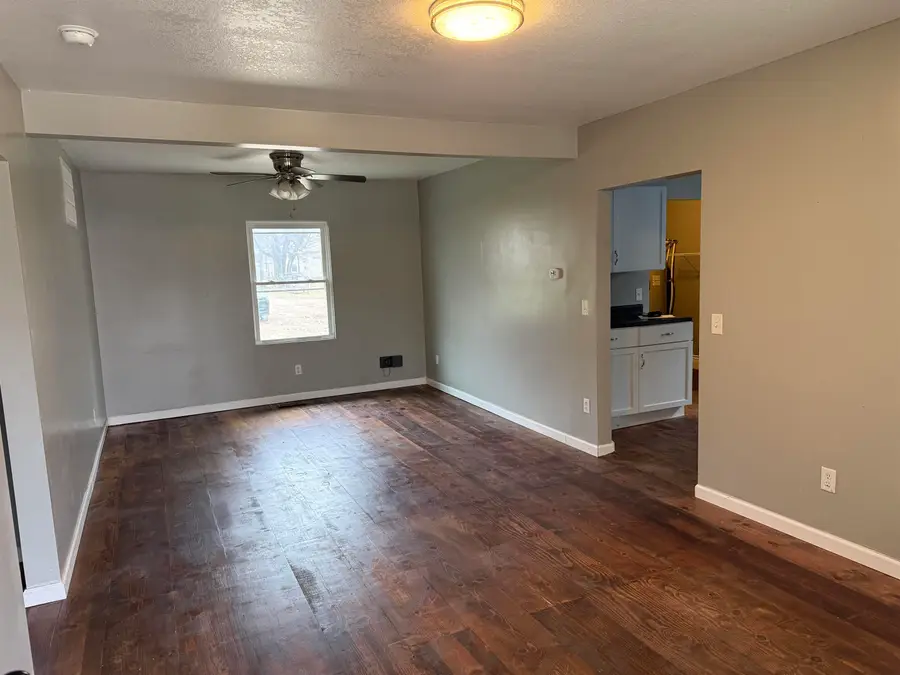 512 E Lincoln Ave, Wellington, KS 67152 - Image #3