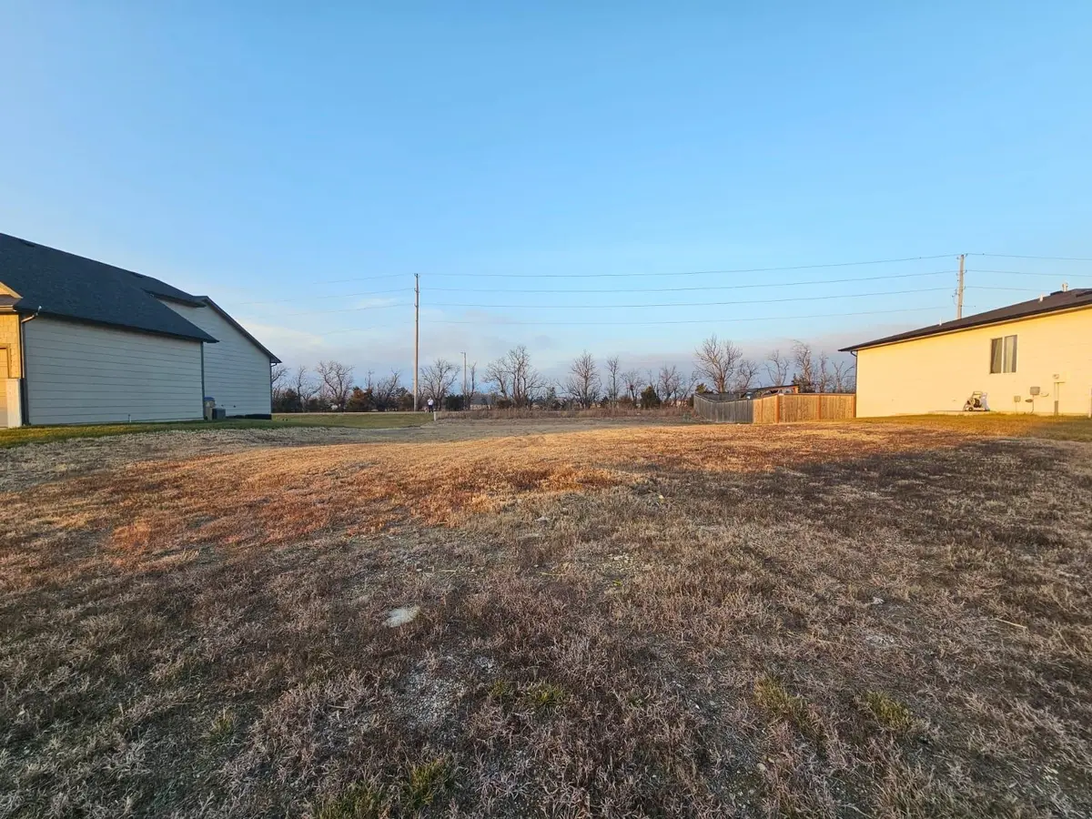 436 S Sweetwater Rd, Maize, KS 67101 - Image #1
