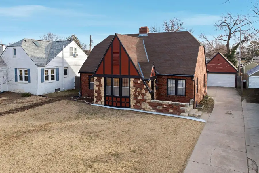 430 N Battin St, Wichita, KS 67208 - Image #2