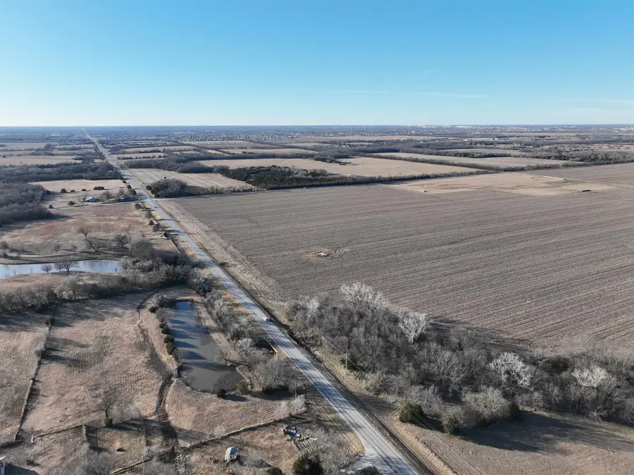 4608 SW Butler Rd, Benton, KS 67017 - Image #2