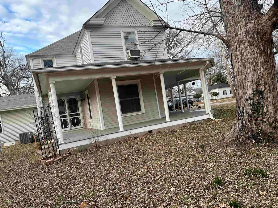 705 N Linden, Belle Plaine, KS 67013 - Image #2