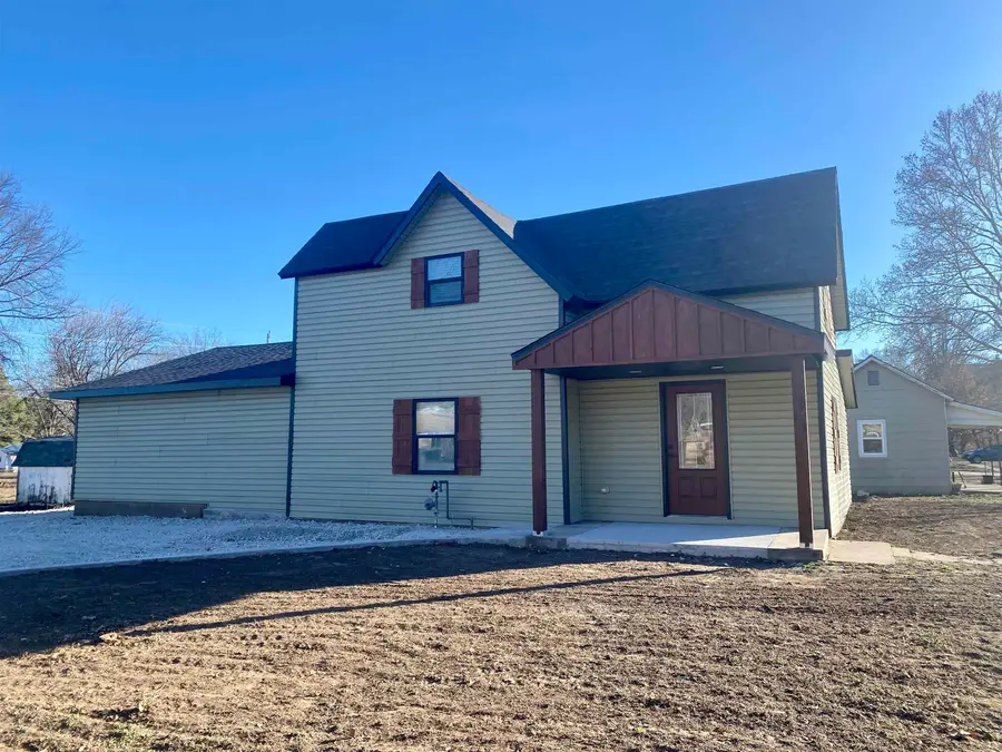 302 S Illinois, Oxford, KS 67119 - Image #2