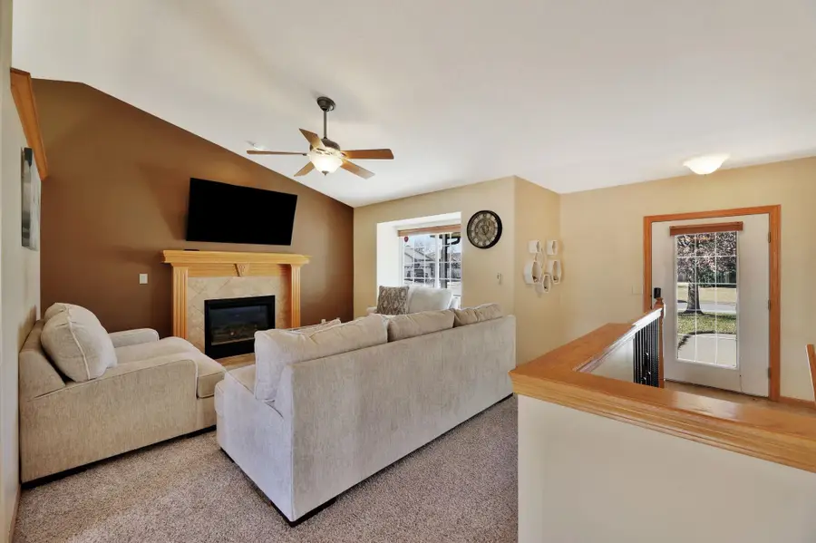 461 E Cheyenne Ct, Kechi, KS 67067 - Image #2