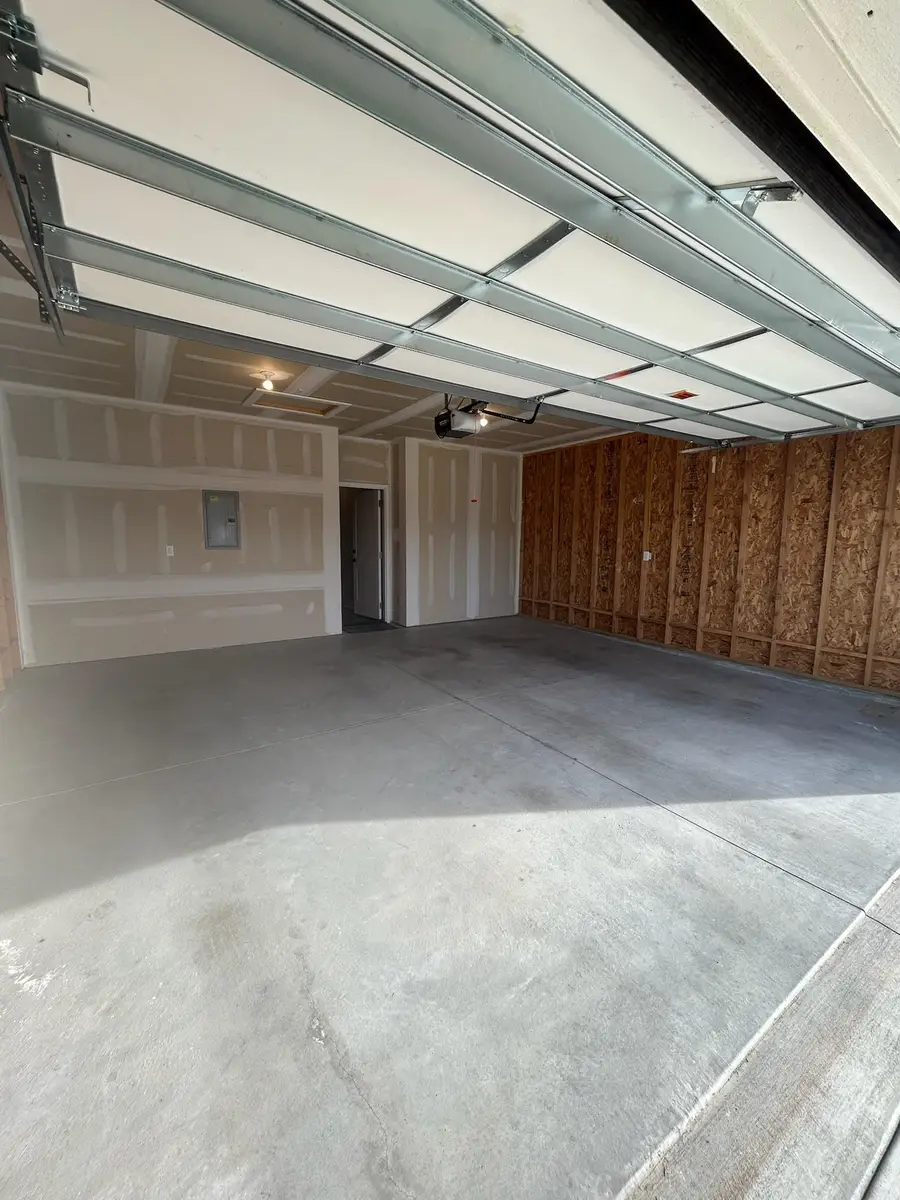 12124-12126 W 33rd St N, Wichita, KS 67205 - Image #2