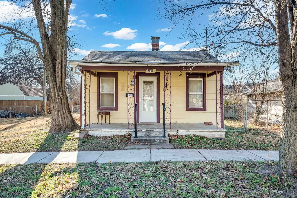 215 W Osie St, Wichita, KS 67213 - Image #1