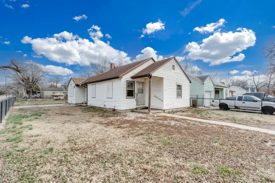 840 N Poplar, Wichita, KS 67214 - Image #2