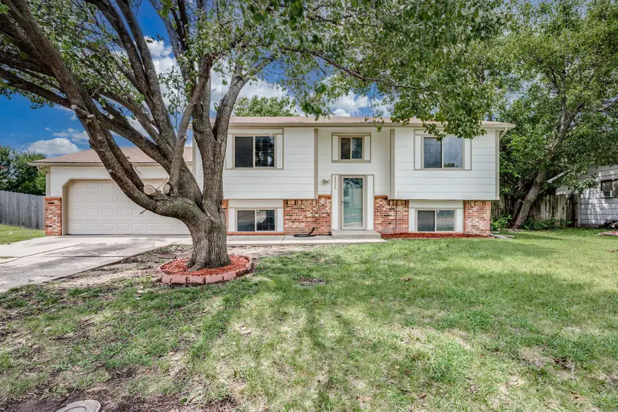 3223 Rushwood, Wichita, KS 67226 - Image #2