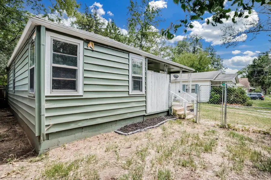 1732 Santa Fe, Wichita, KS 67211 - Image #3