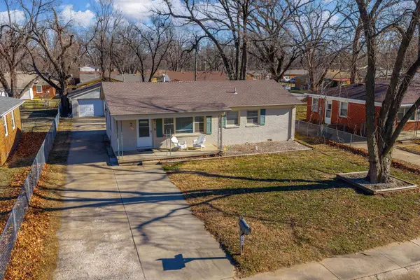 168 Stearns Ave, Haysville, KS 67060