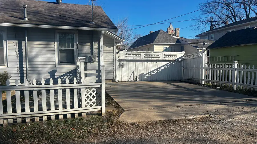 411 W Chestnut, Arkansas City, KS 67005 - Image #3