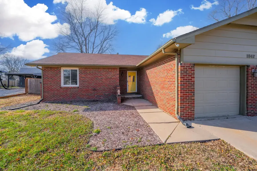 1847 N Terry Ln, Andover, KS 67002 - Image #2