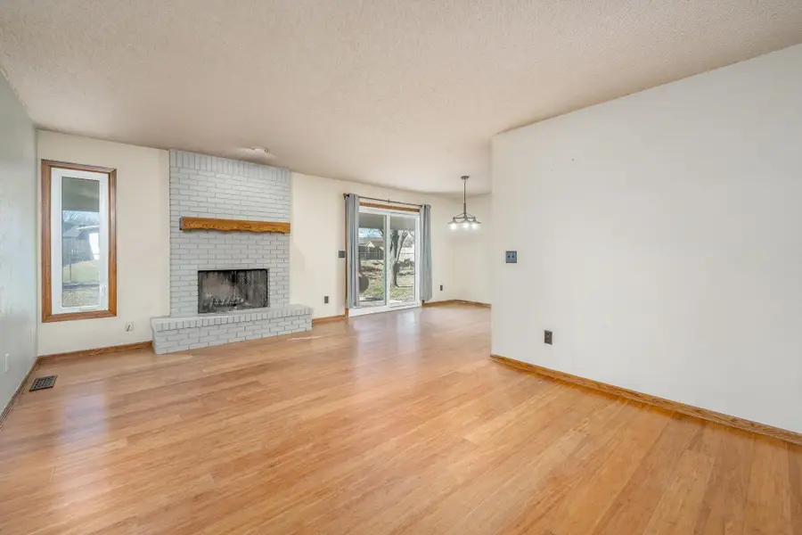 1847 N Terry Ln, Andover, KS 67002 - Image #3