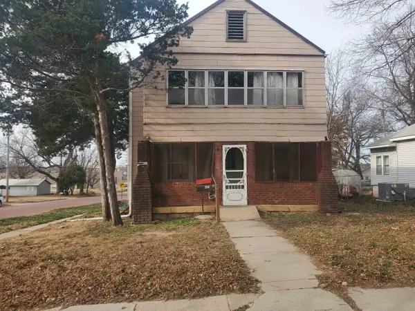 427 S 2nd, Arkansas City, KS 67005