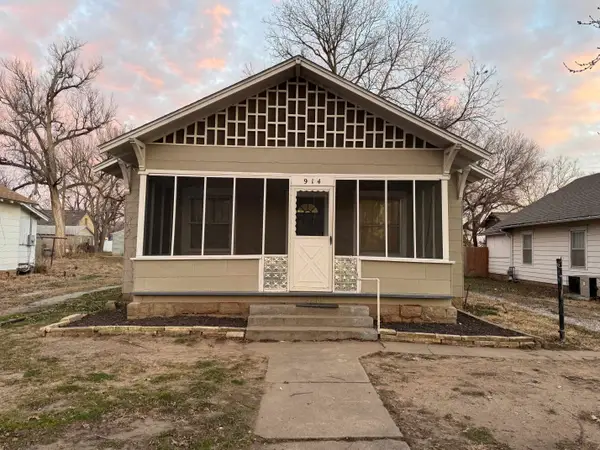 914 S 3rd St, Arkansas City, KS 67005