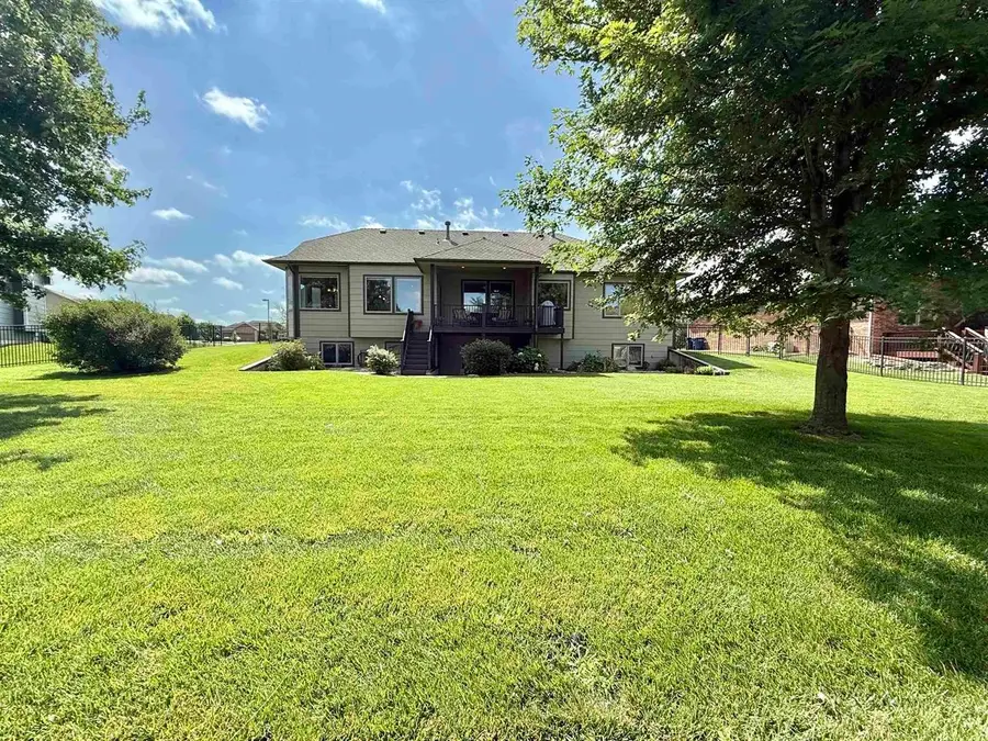 3005 N Stone Lake Dr, Augusta, KS 67010 - Image #3