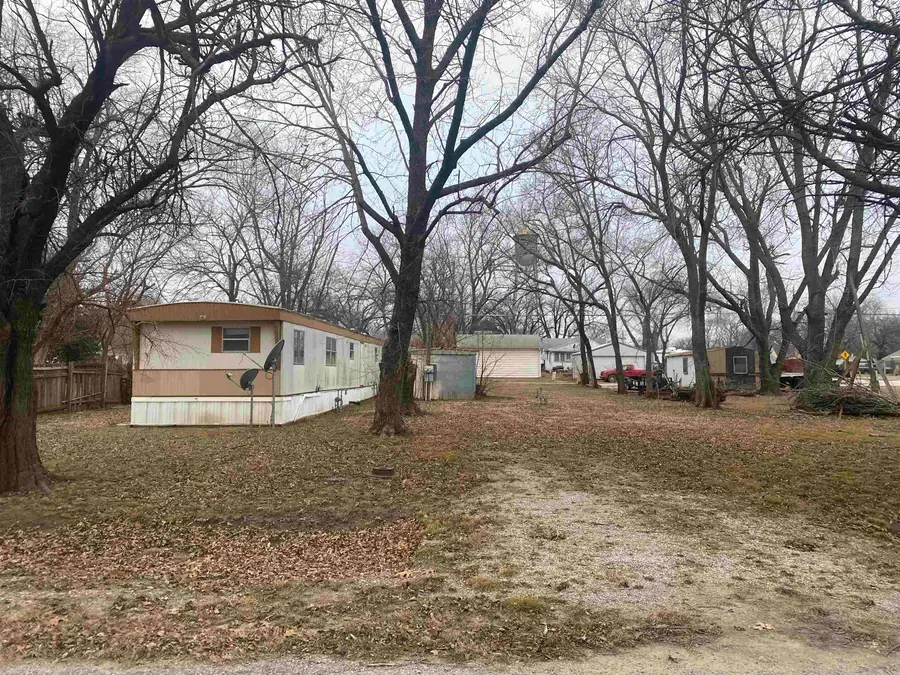 323 N Washington, Belle Plaine, KS 67013 - Image #3