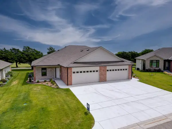 3112 Long Ct, Winfield, KS 67156
