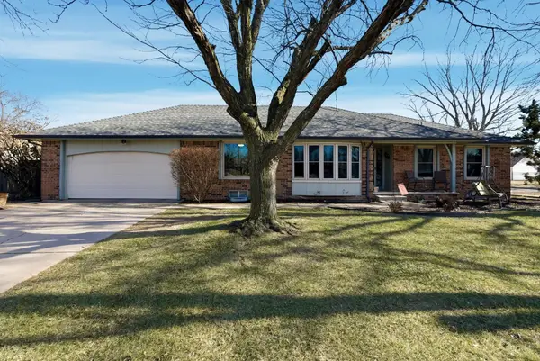 2306 N Addison Cir, Wichita, KS 67226