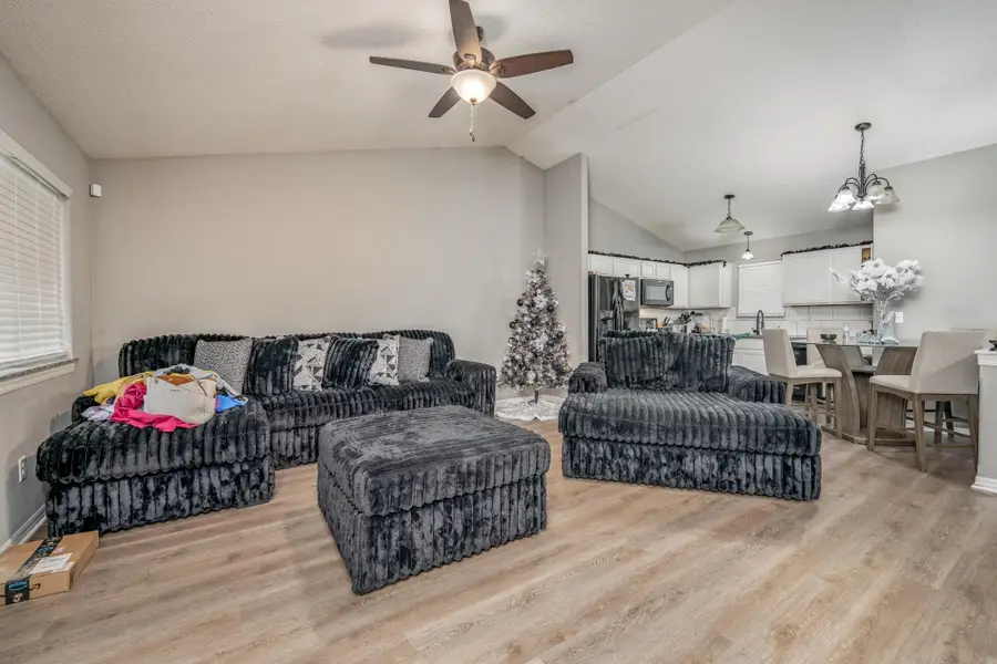 5326-5328 N Cypress St, Bel Aire, KS 67226 - Image #2