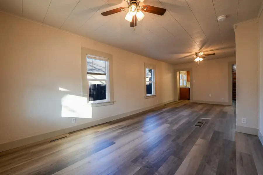 406 N Star St, El Dorado, KS 67042 - Image #3