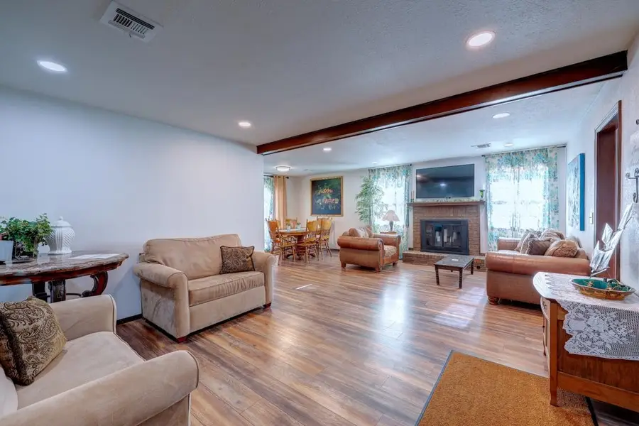 3 Lake Park Ct, Winfield, KS 67156 - Image #3