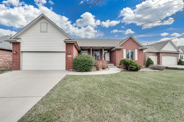 4402 N Spyglass Cir, Wichita, KS 67226