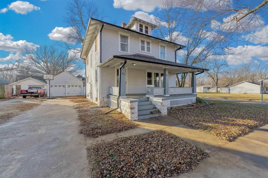 901 E 8th Ave, Winfield, KS 67156 - Image #2