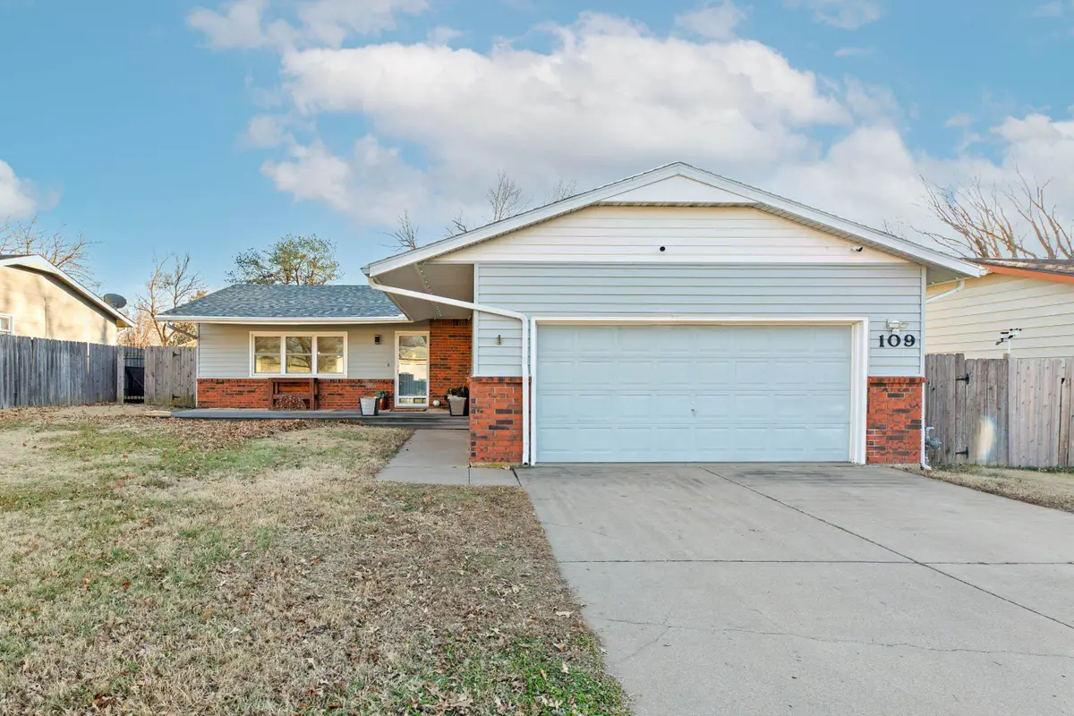 109 W April, Mulvane, KS 67110 - Image #1