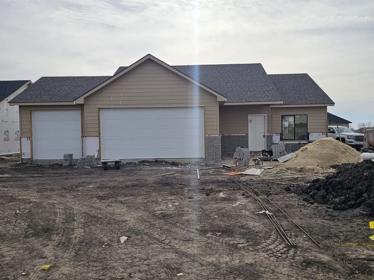 1541 Midway Ct., Valley Center, KS 67147 - Image #1