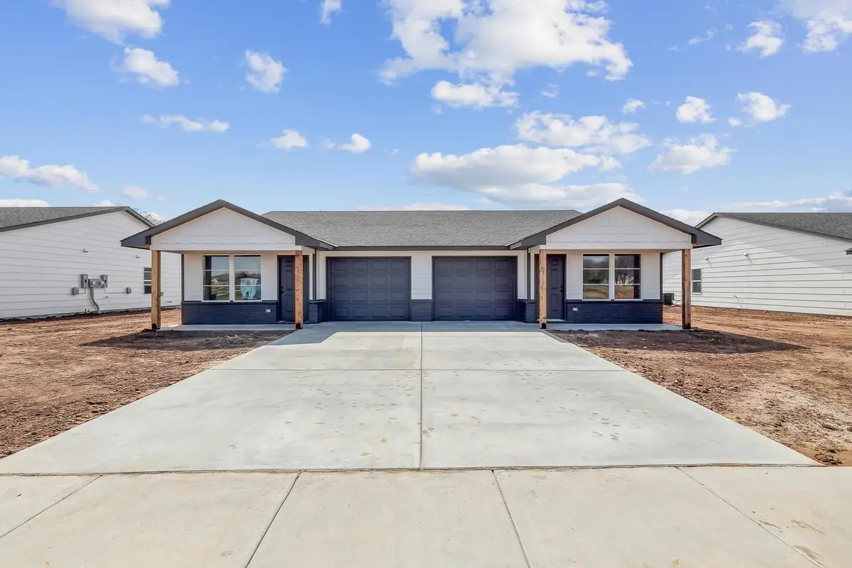 929 Arrow Head St, Clearwater, KS 67026 - Image #1