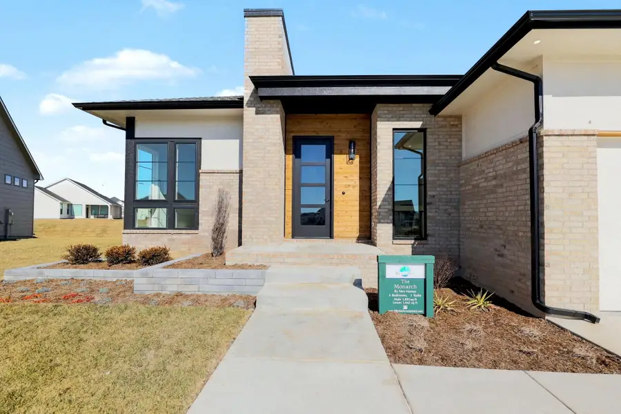 3658 N Bristol Ct, Wichita, KS 67226 - #2