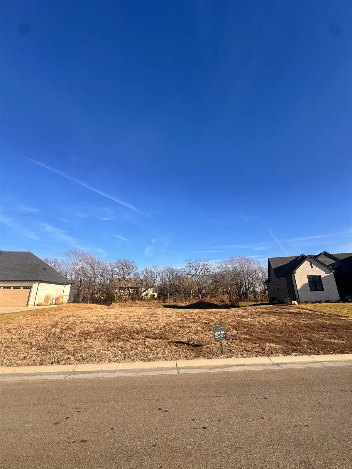 2360 N Sagebrush Ct, Wichita, KS 67230 - Image #1
